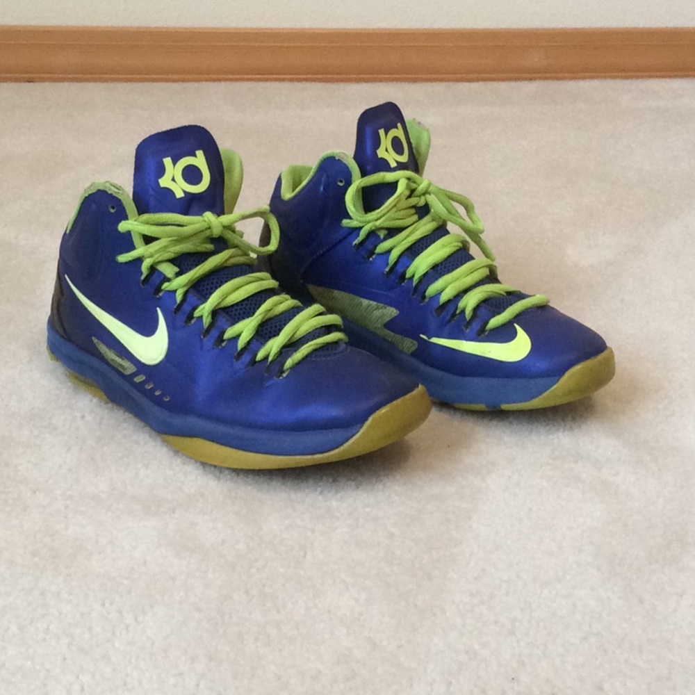 Nike KD Youth Basketball Shoe